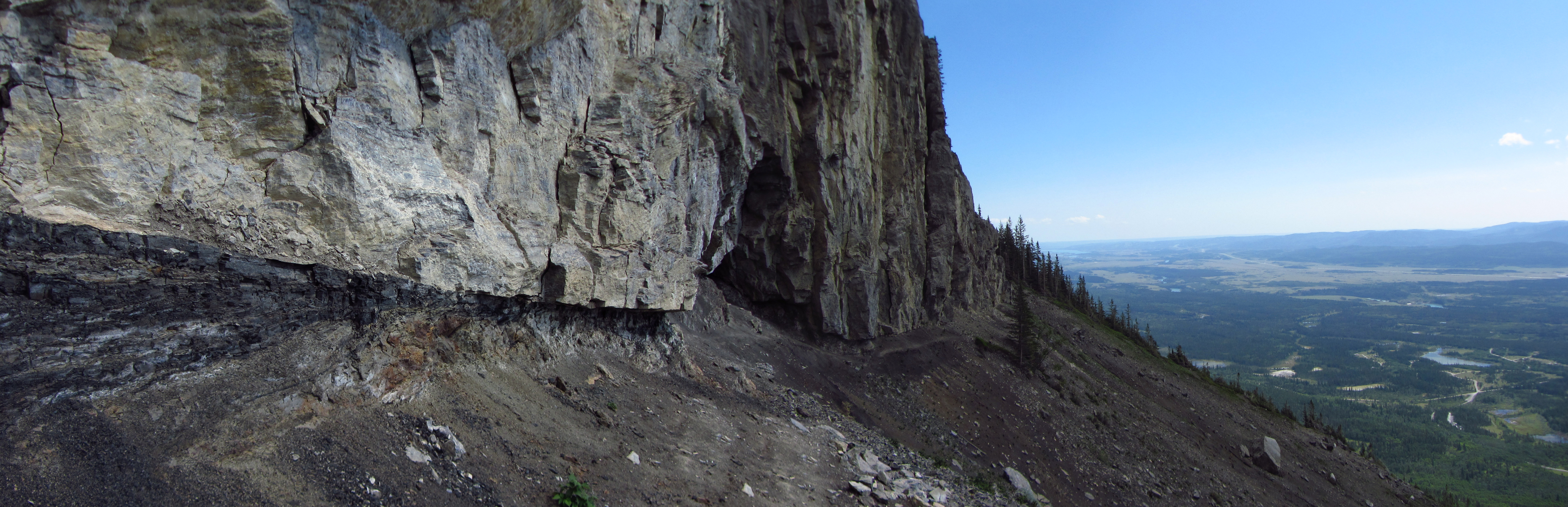 A picture of Mt. Yamnuska